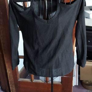 Open shoulder top